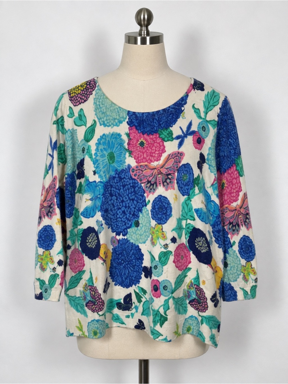 Talbots Floral Sweater Butterfly Print Back Button Size M Multicolor Casual Soft